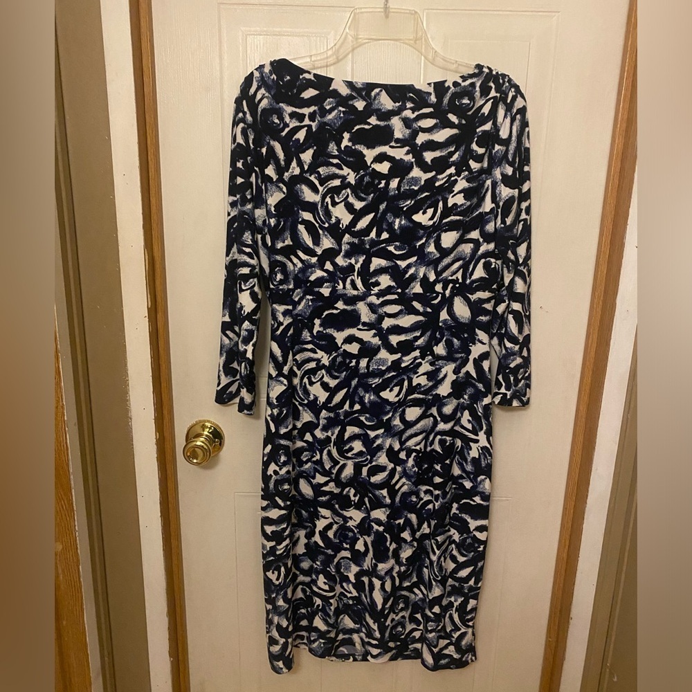LRL Blue and White 3/4 Sleeve Abstract Faux Wrap Stretch Dress Size 14 - Picture 4 of 6